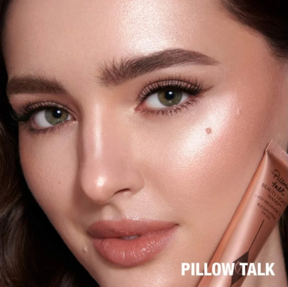 CHARLOTTE TILBURY Beauty Light Wand In Pillow Talk Original